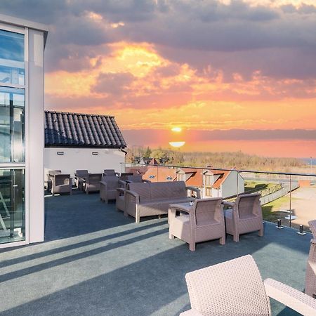Villa Vis A Vis Trzęsacz Exterior foto